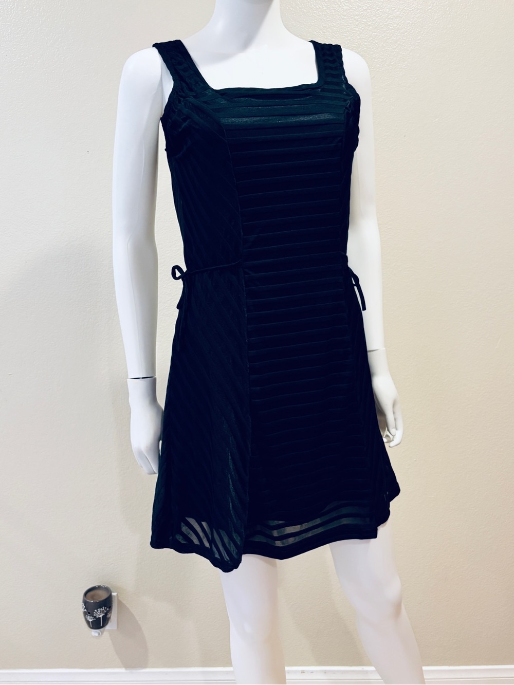 Vintage y2k Identity Black Sleeveless Mini Dress Size Medium Made in USA